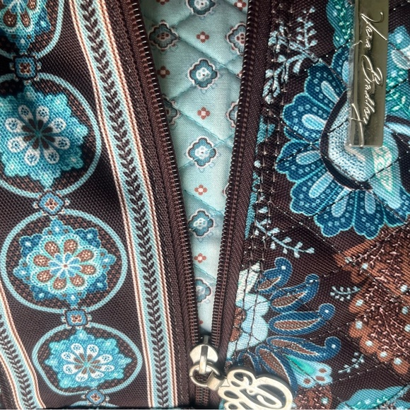 TURQUOISE W/BROWN ACCENTS! Pretty Vera Bradley Fabric Wheeled Carryon Suitcase - Picture 8 of 16